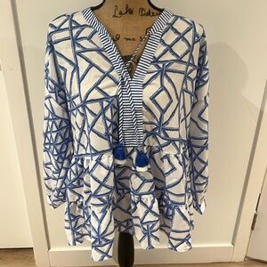 Vineyard Vines Blue and White Geometric Blouse